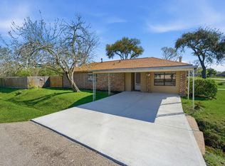 4803 E 28th St, Dickinson, TX 77539