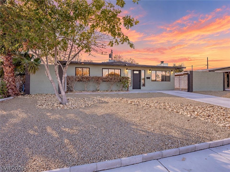 1st image of 621 Berry Cir