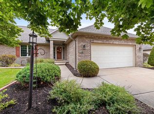 448 Woodfield Dr, Green Bay, WI 54313