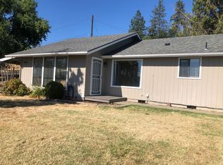 10901 Hannon Rd, Eagle Pt, OR 97524