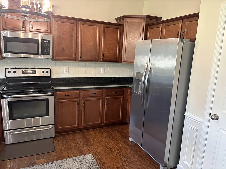 604 Drummond Grove Ln — Photo 18