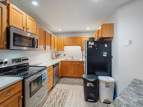 3rd image of 2634 136th Ave NW