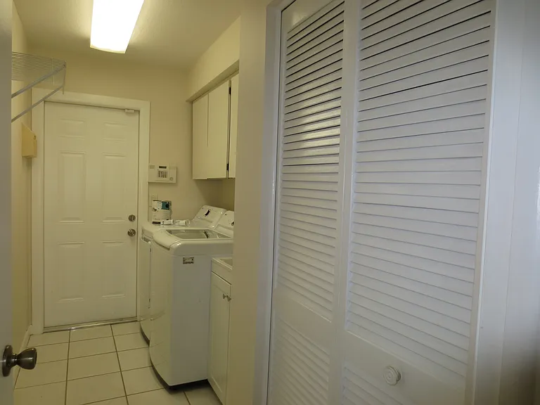 3132 Brunswick Cir — Photo 6
