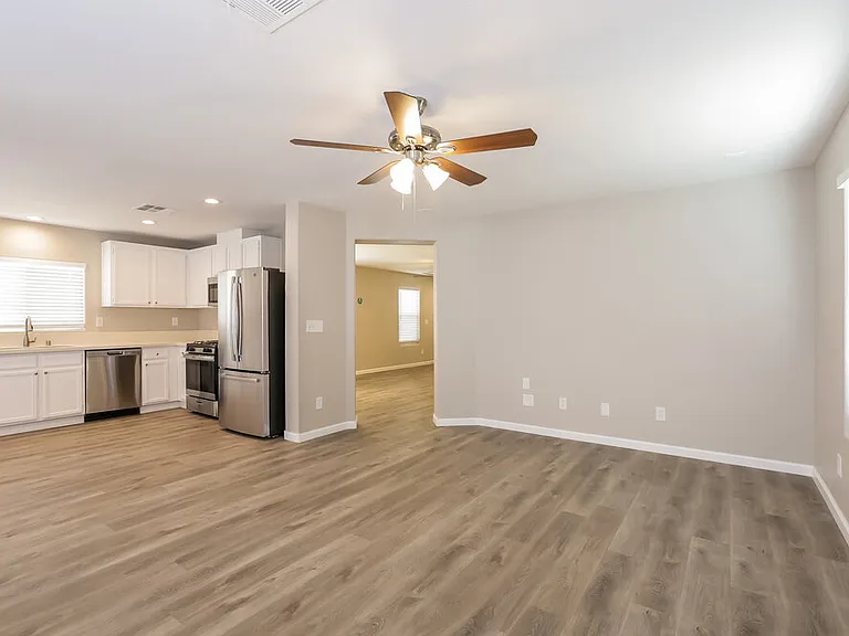 9790 Splendor Sky Ave — Photo 6