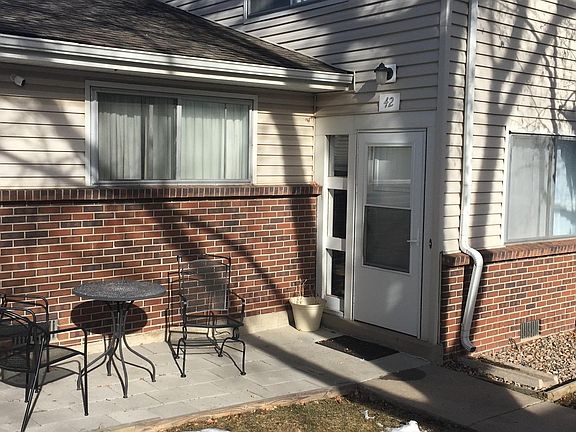 Entrance/patio