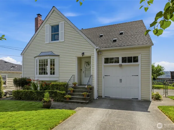 324 Stevens Avenue SW, Renton, WA 98057