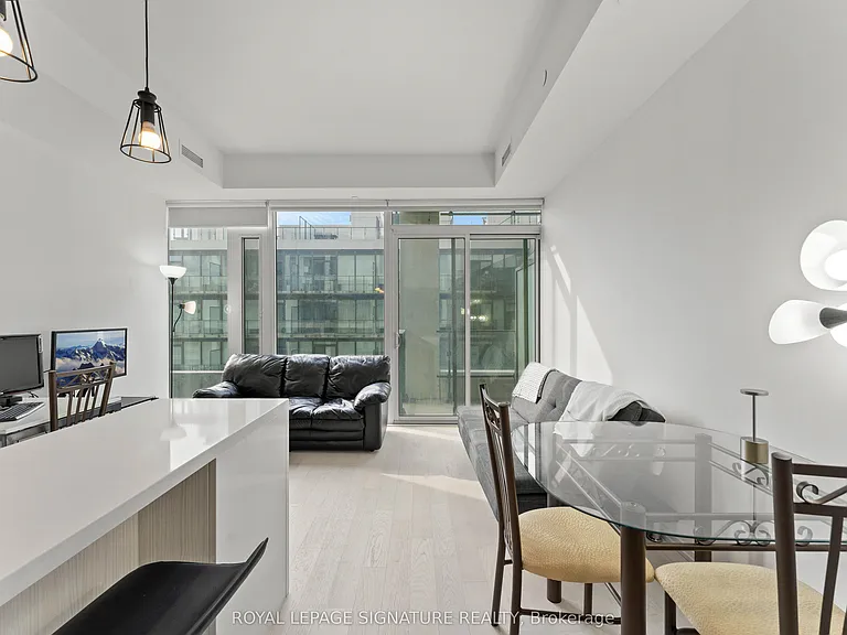 5 Soudan Ave #1629 — Photo 22