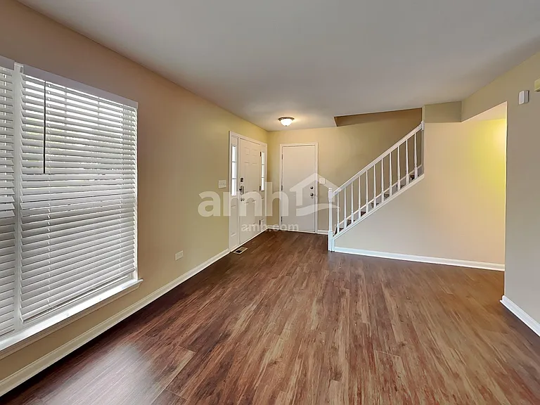 609 Red Barn Trl — Photo 6