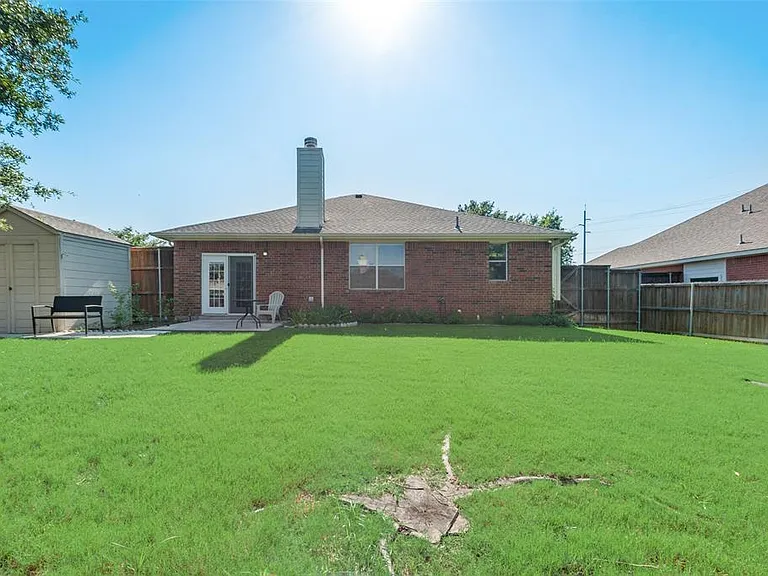 4512 Shade Tree Ct — Photo 16