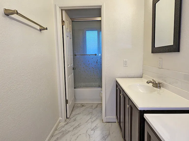 1430 V St #2 — Photo 15