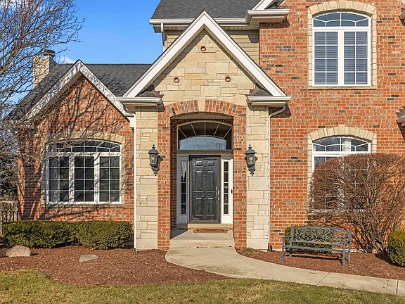 3rd image of 26123 Whispering Woods Cir