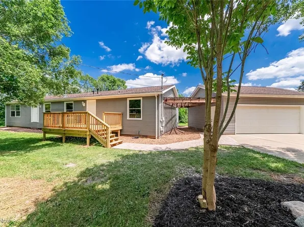 1910 Wilbur Rd, Medina, OH 44256