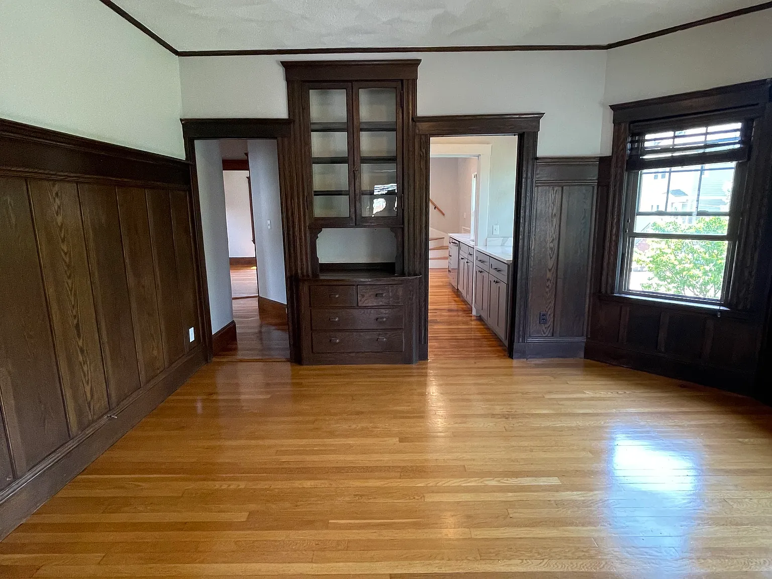 6 bed, 1600 sqft, $7,900 — Photo 4