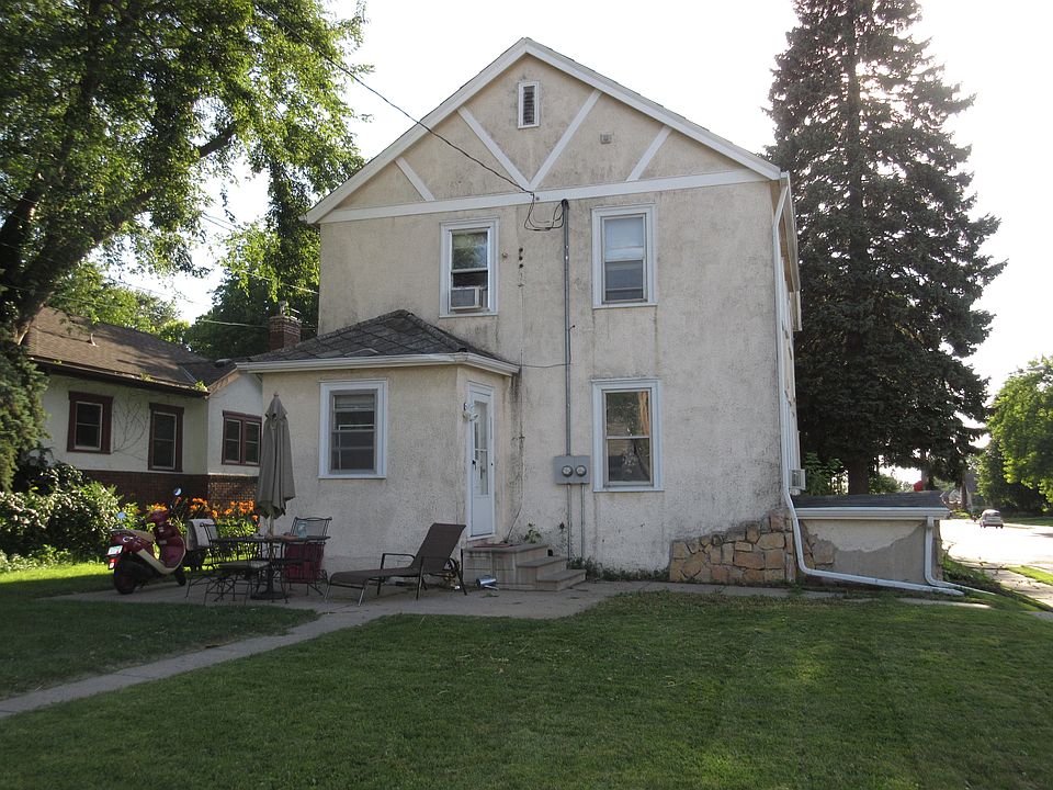 2nd image of 2859 Hayes St NE