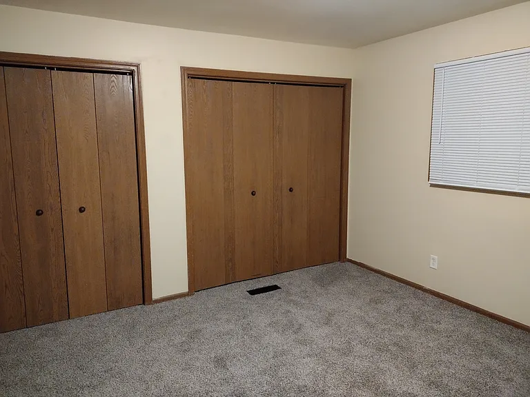 908 N Bird St — Photo 7