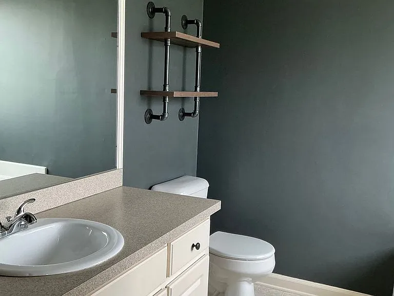 220 Jeremy Dr — Photo 25