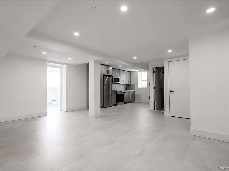 315 West Bch #BW — Photo 7