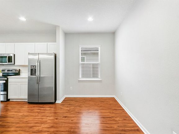 5th image of 95448 Woodbridge Pkwy