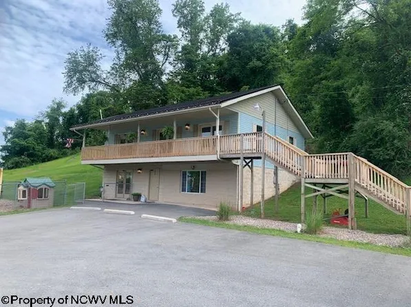 619 Clarksburg Rd, Buckhannon, WV 26201