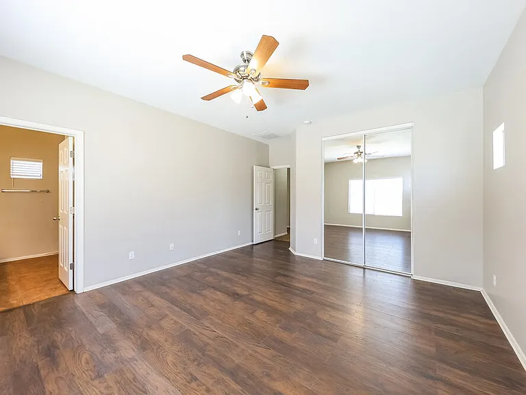 5438 W Pollack St — Photo 11