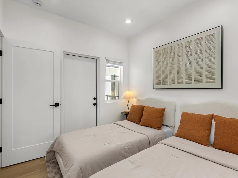 6409 Richard St — Photo 17