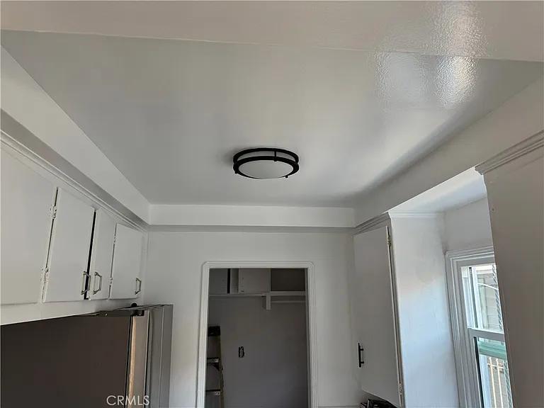 1310 W 89th St — Photo 9