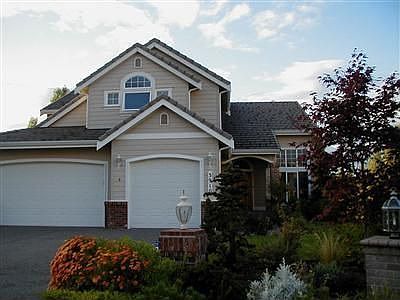 1st image of 3910 Spyglass Dr NE