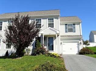 42 Silver Maple Cir, Ephrata, PA 17522