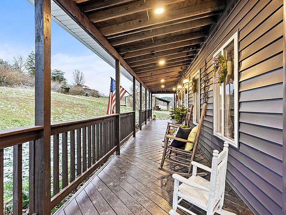 5th image of 2461 John Watts Rd