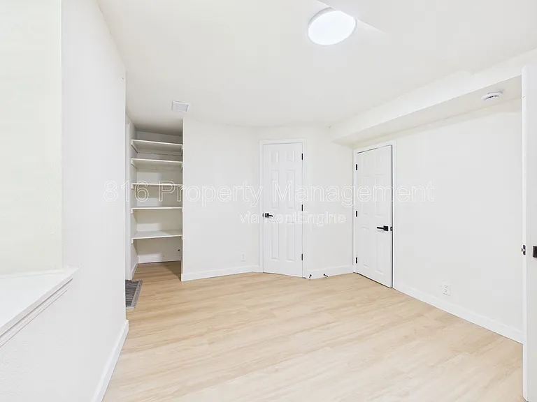 6607 NE 49th St — Photo 17