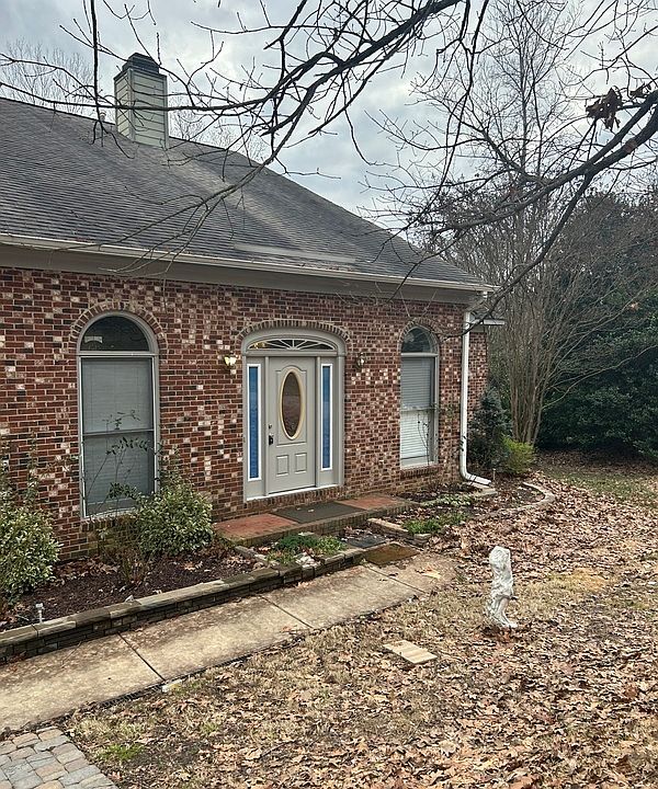 1st image of 9902 Lottie Ln
