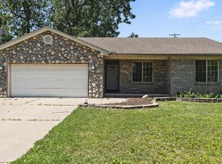 13416 McGuire St, Taylor, MI 48180