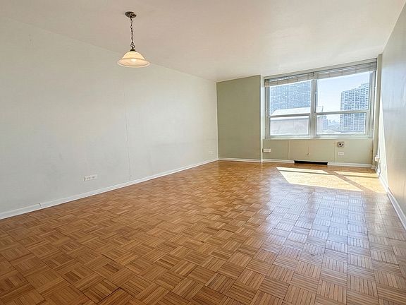 3rd image of 720 W Gordon Ter APT 10B