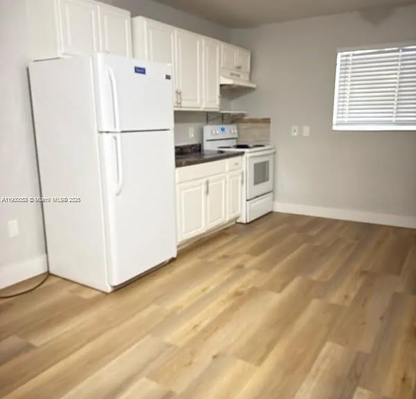 1930 SW 2nd St #1 — Photo 1