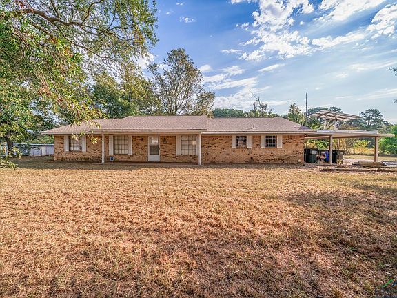 3rd image of 1108 Garden Dr