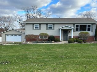 4 E Windridge Rd, Greenville, PA 16125