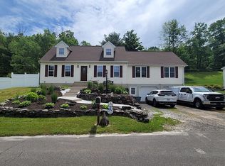 305 Meadowcrest Dr, Shavertown, PA 18708