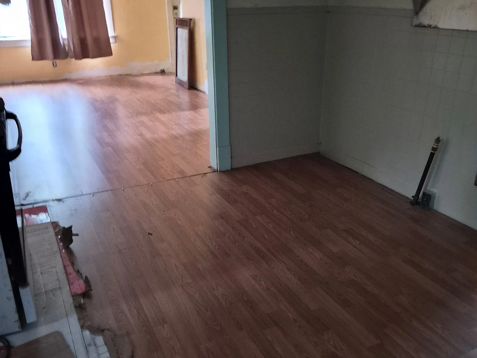 2 bed, $1,000 — Photo 2