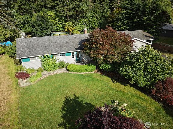 2nd image of 371 Evergreen Loop