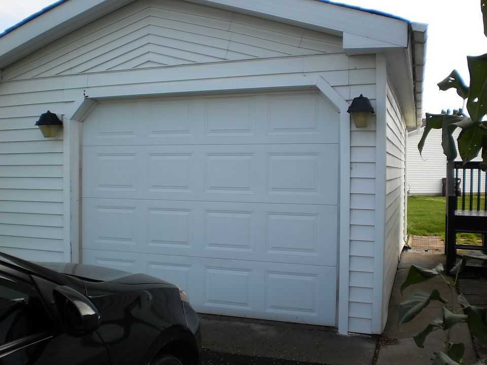 2nd image of 40 Sandpiper Ln