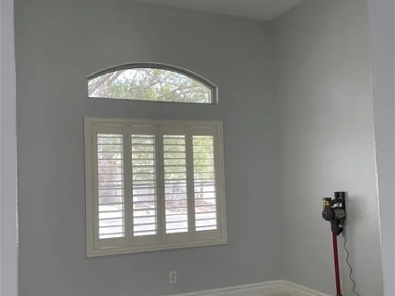4711 San Palo Way — Photo 3