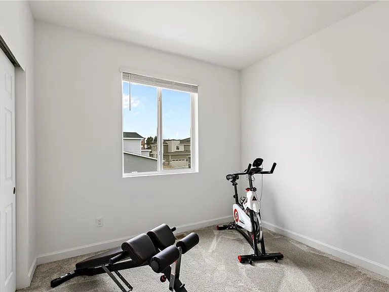603 S Pitkin Ct — Photo 8