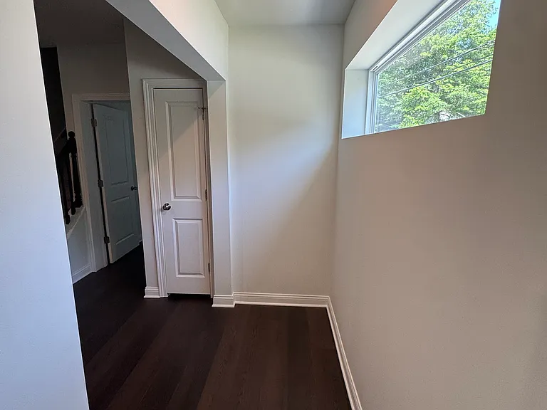 557 West St — Photo 10
