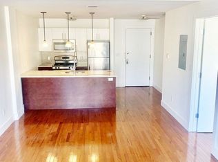 176 Scholes St #3D, Brooklyn, NY 11206