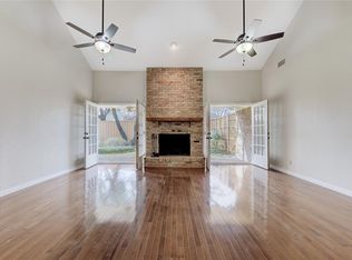 9128 Vista Creek Dr, Dallas, TX 75243