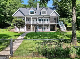 561 Harbour Shores Dr, Jackson, GA 30233