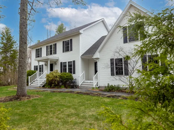 39 Eaton Ridge Drive, Holden, ME 04429