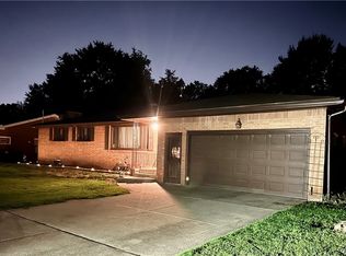 5302 Vista Ave, Williamsville, NY 14221