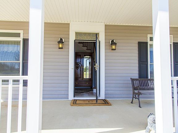4th image of 212 Alta Dr
