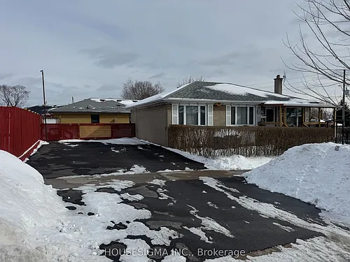 1357 Sharbot St Photo 1